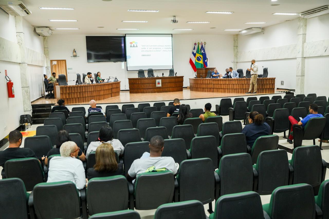Câmara de Candeias sedia audiência pública para apresentação da LDO 2027