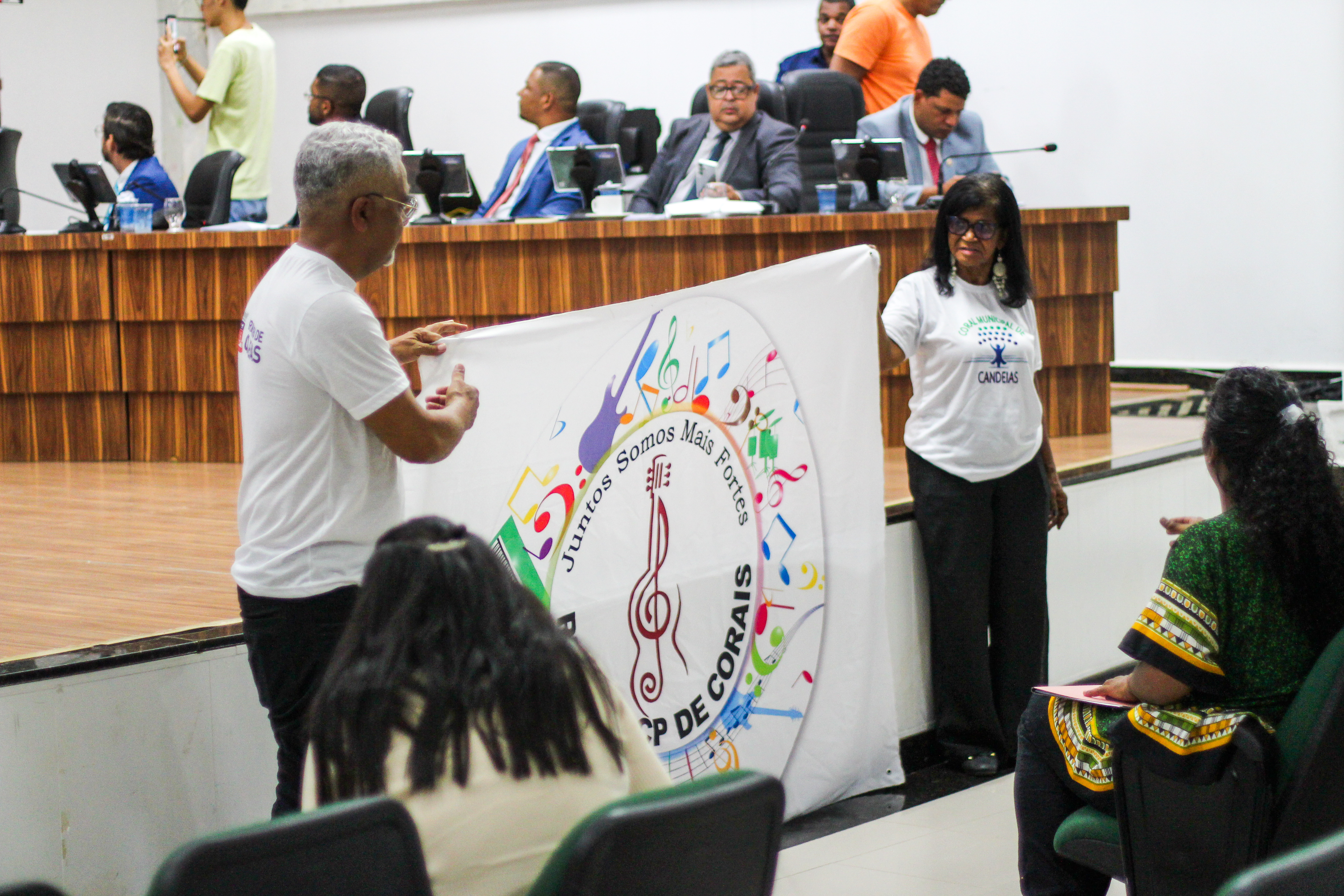 Câmara de Candeias discute projetos culturais, sociais e de incentivo ao esporte